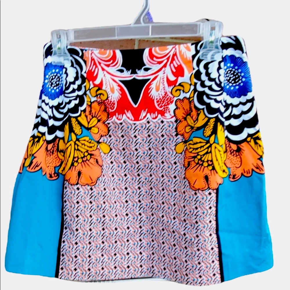 Express Multicolor Floral accents Skirt Size 8